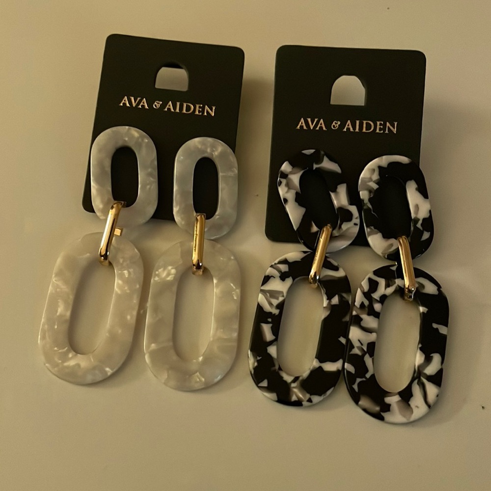 Women earrings